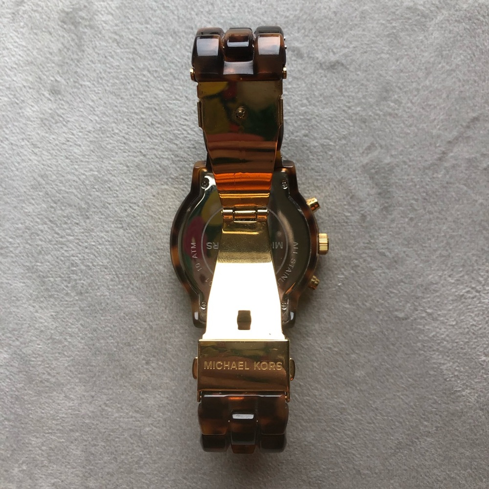 Michael Kors Tortoise Watch - Picture 3 of 5